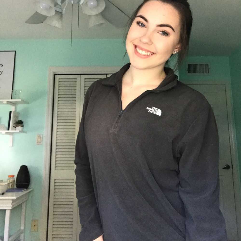 Dark Grey Fleece Northface Quarter Zip